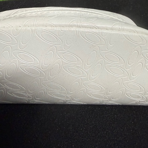 Oakley Elegant Logo White sunglasses case - Picture 2 of 5